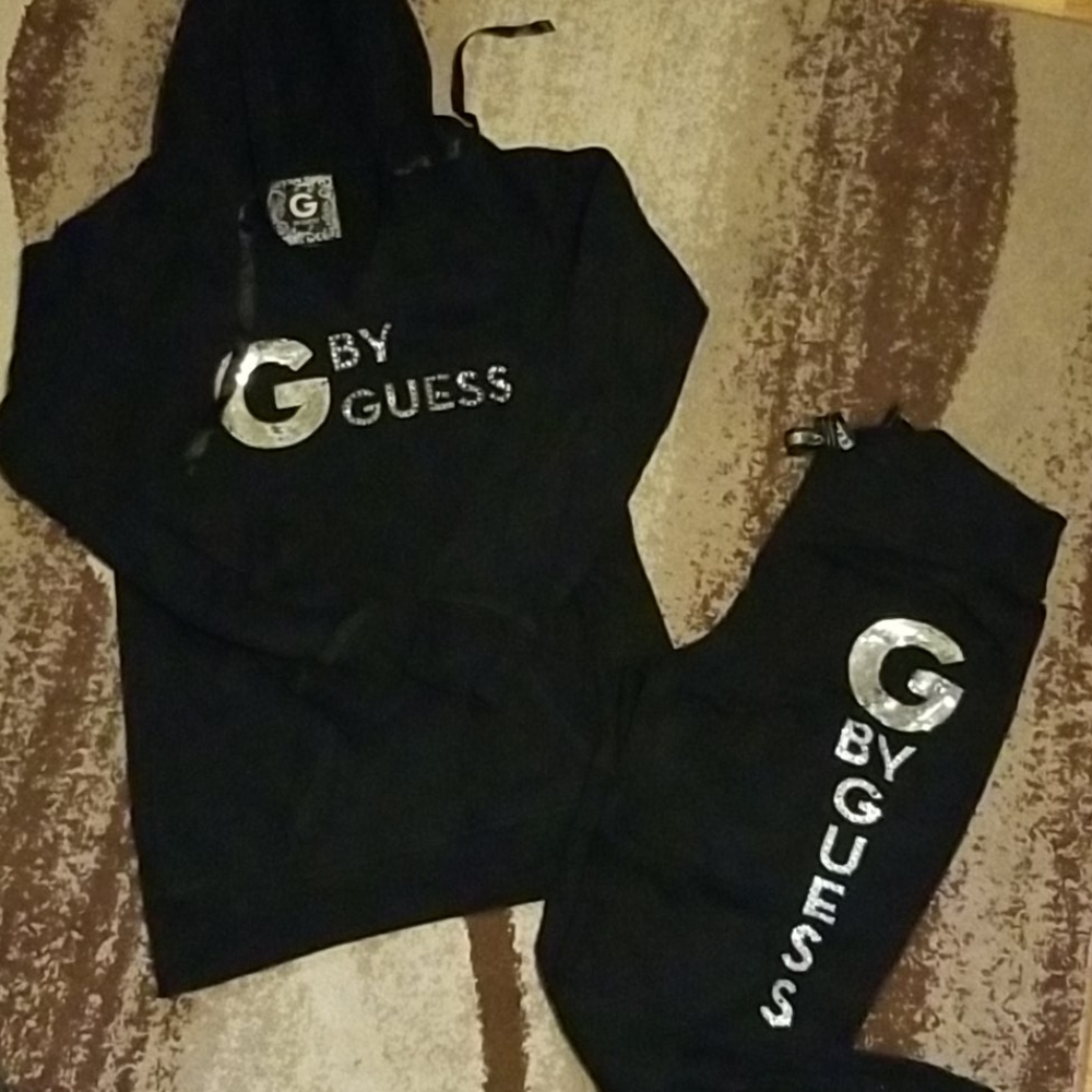 G by guess sweatsuit